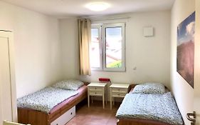Pension Chen, 2 Doppelzimmer , EBK, separater Balkon